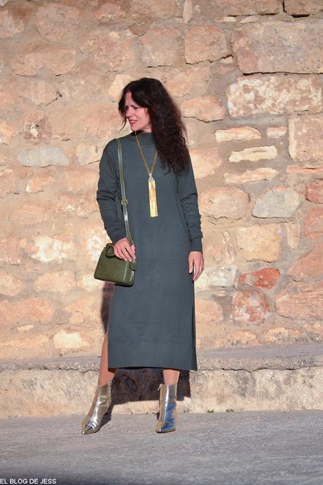 GREEN & BEIGE GREEN & BEIGE