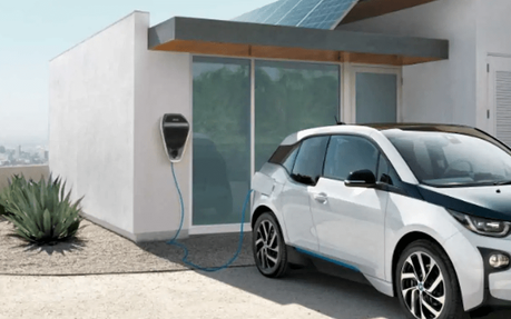 Carga de vehículos eléctricos con energía solar: la revolución verde para una movilidad sostenible