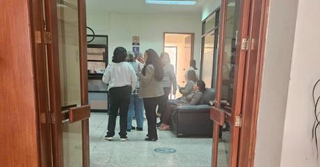 Sindicalistas del Congreso exigen restituir servicios médicos a compañeros