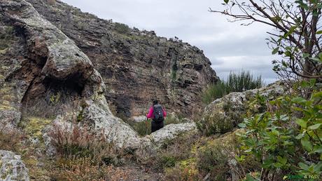 El DESFILADERO DE BUSTELÍN PR-AS 27 - IBIAS Sendero a Penedela