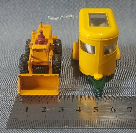 Pala mecánica y tráiler para caballos de Matchbox pieza #43