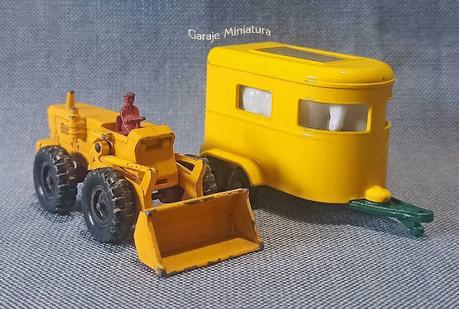 Pala mecánica y tráiler para caballos de Matchbox pieza #43