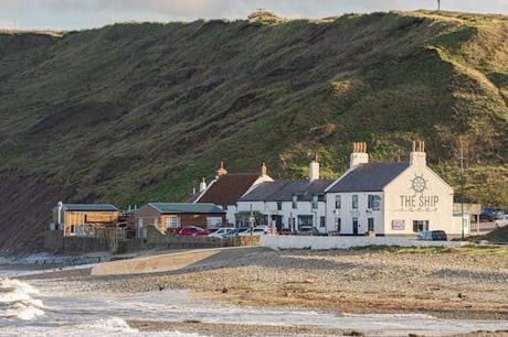 Finestrelles Shopping Centre – Rutas Barcelona: Cómo llegar