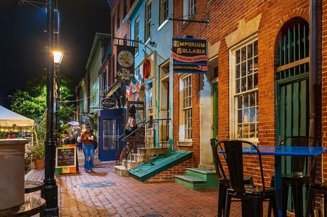 12 Ardores de calles principales de EE. UU. Thames Street en Fells Point