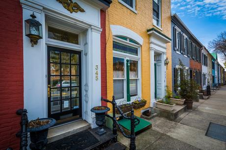 12 Ardores de calles principales de EE. UU. Market Street en Frederick