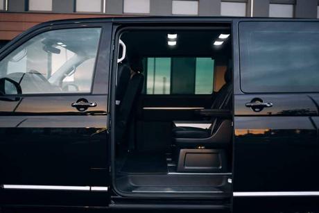 Transferencia entre el aeropuerto de Corfú y el resto de la isla transporte privado