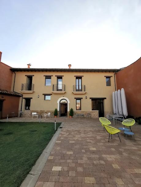 Este hotel y este pueblo son la escapada rural perfecta para esta primavera Este hotel y este pueblo son la escapada rural perfecta para esta primavera