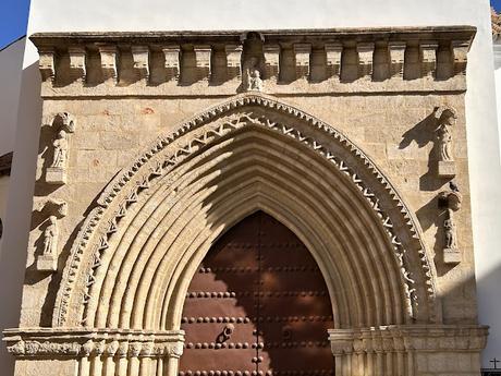 La Iglesia de Santa Catalina (2): la Portada principal.