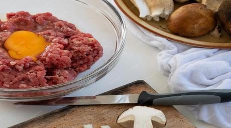 Albóndigas con salsa almendras Albóndigas con salsa almendras