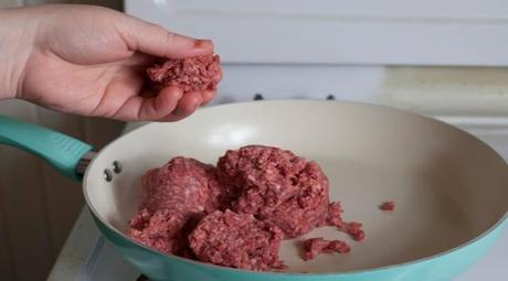 Albóndigas con salsa almendras Albóndigas con salsa almendras