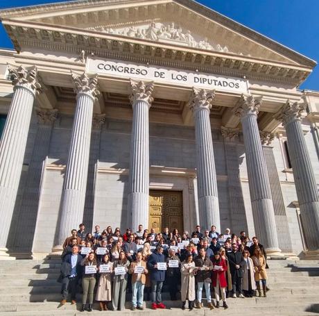 Agitadores por aquí, agitadores por allá Agitadores por aquí, agitadores por allá