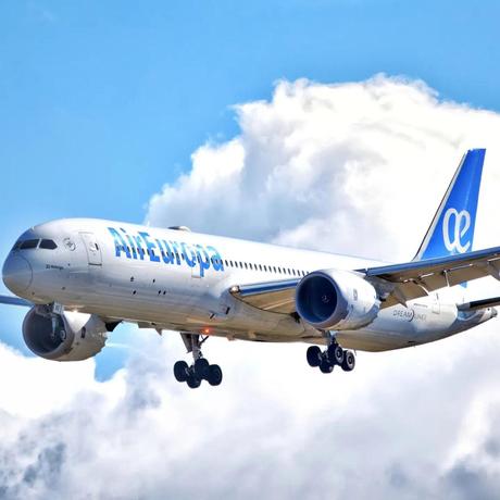 Más retrasos de vuelos y menos indemnizaciones para los pasajeros Air Europa
