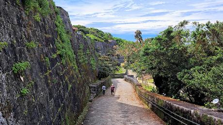 JAPÓN : EL LEGADO DEL REINO RYŪKYŪ EN OKINAWA JAPÓN : EL LEGADO DEL REINO RYŪKYŪ EN OKINAWA