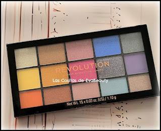 Paleta de sombras ojos REVOLUTION RELOADED SPIRITED LOVE regalo cumpleaños Paleta sombras ojos eyes shadoweyes REVOLUTION RELOADED SPIRITED LOVE makeup maquillaje regalos cumpleaños beautyblogger microinfluencer blogger blog de belleza nuevo post new post