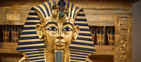 La máscara de Tutankamón La máscara de Tutankamón