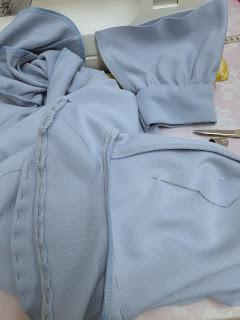 UN TEJIDO DE PUNTO EN AZUL🩵 AGRISADO 🩶 UN TEJIDO DE PUNTO EN AZUL🩵 AGRISADO 🩶