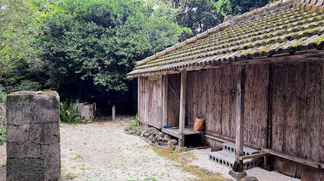 JAPÓN : LOS LUGARES SAGRADOS DE ISLA KUDAKA Y SEFA-UTAKI JAPÓN : LOS LUGARES SAGRADOS DE ISLA KUDAKA Y SEFA-UTAKI