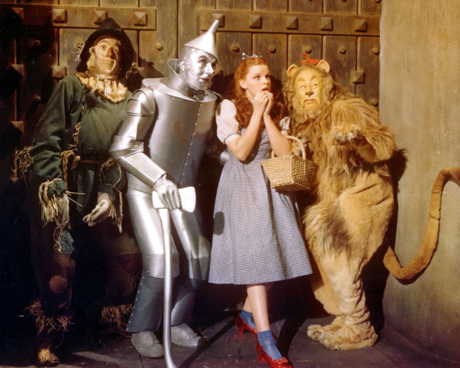 Todos los días les corresponde hablar a ellas Todos los días les corresponde hablar a ellas