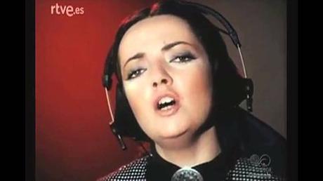 Todos los días les corresponde hablar a ellas Todos los días les corresponde hablar a ellas