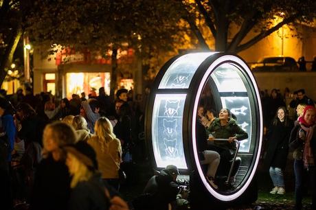 LLUM BCN 25 INSTALACIÓN LOOP