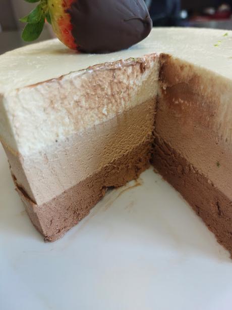 TARTA TRES CHOCOLATES