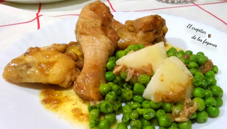 POLLO EN SALSA DE CEBOLLA CON GUISANTES Y PATATAS POLLO EN SALSA DE CEBOLLA CON GUISANTES Y PATATAS