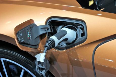 Reciclaje de baterías de vehículos eléctricos: motor de la economía circular y la movilidad sostenible