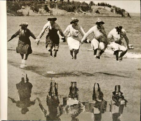 Vientos Moderados del Este - Un Manual de Signos y Síntomas (2024) Vientos Moderados del Este - Un Manual de Signos y Síntomas (2024)