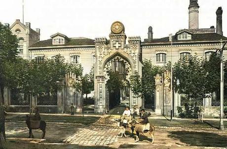 La fábrica de cerveza a color