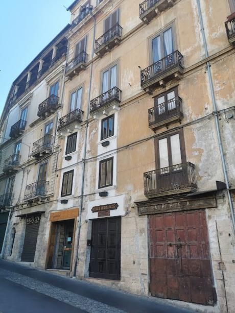 Las puertas de Cosenza Vecchia, Calabria