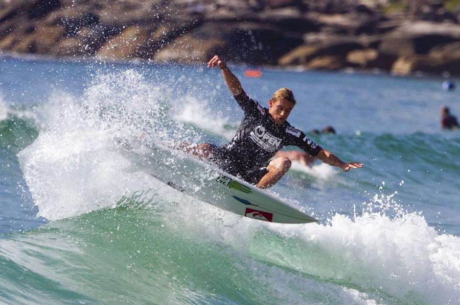 Sally Fitzgibbons y Matt Banting campeones del Australian Open of Surfing