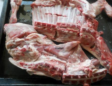 Cordero asado con agua y sal Cordero asado con agua y sal