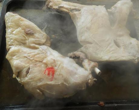 Cordero asado con agua y sal Cordero asado con agua y sal