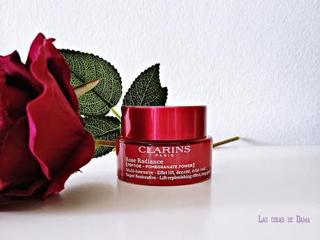 Rose Radiance Clarins multiintensive firmeza menopausia estrogenos beauty belleza tratamiento skincare cuidado facial luminosidad