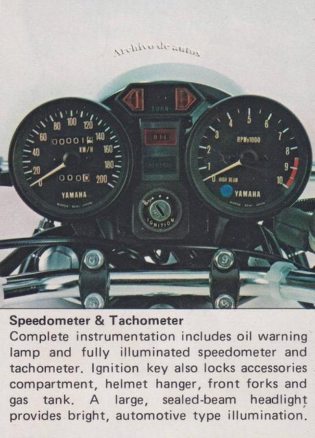Yamaha RD400D presentada en el año 1977 Yamaha RD400D presentada en el año 1977
