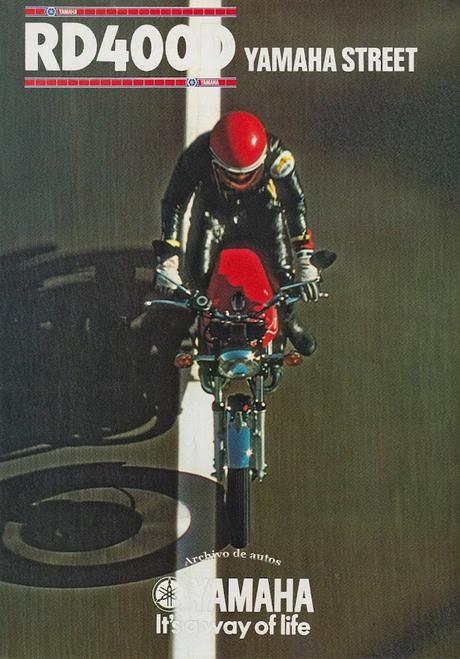 Yamaha RD400D presentada en el año 1977 Yamaha RD400D presentada en el año 1977