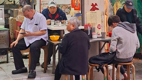 HONG KONG : DEL BARRIO DE WAN CHAI HASTA EL MONTE VICTORIA