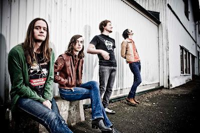 Programa Número 457 de Dj Savoy Truffle en Música Sideral. Especial The Datsuns (2002-2021). Programa Número 457 de Dj Savoy Truffle en Música Sideral. Especial The Datsuns (2002-2021).