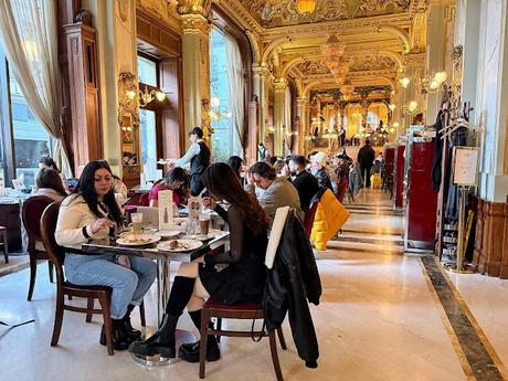 BUDAPEST: Café New York BUDAPEST: Café New York