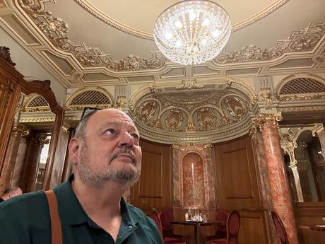 BUDAPEST: Café New York BUDAPEST: Café New York