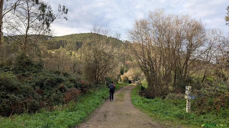 Entrando en el Valle la Barca y el Fontán