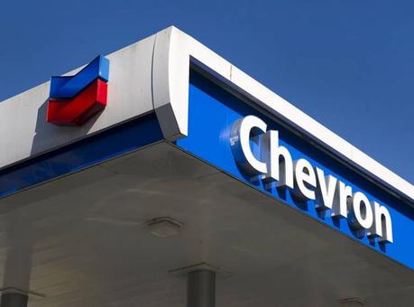 Trump sugirió revertir cese de la licencia de Chevron para bombear crudo en Venezuela Trump sugirió revertir cese de la licencia de Chevron para bombear crudo en Venezuela