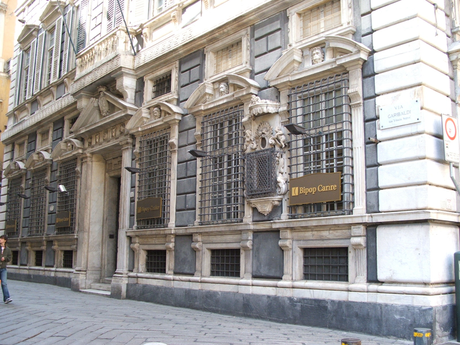 Recorriendo Génova y sus símbolos: Via Garibaldi y el Palacio de los Rolli, las lujosas casas nobles de la época. image.png
