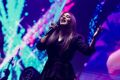 San Luis Capital se entrega a Myriam Hernández en una noche mágica de romanticismo