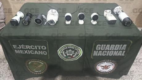 Guardia Civil Estatal, SEDENA y Guardia Nacional aseguran cámaras de videovigilancia presuntamente usadas por la delincuencia organizada