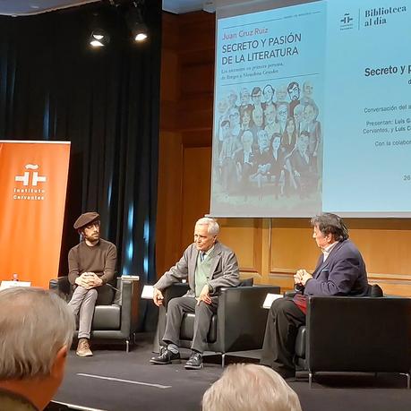 Presentación de «Secreto y pasión de la literatura», de Juan Cruz