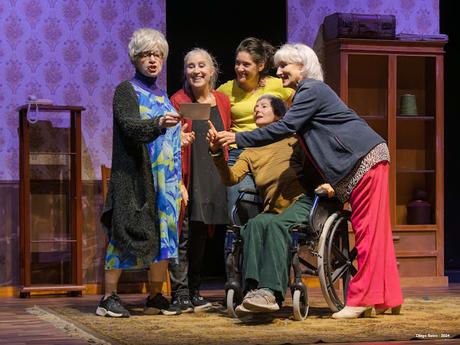 Crítica: As gardiás ou o nó do tecelán, de Nasser Djemaï. (Teatro de Ningures) Crítica: As gardiás ou o nó do tecelán, de Nasser Djemaï. (Teatro de Ningures)