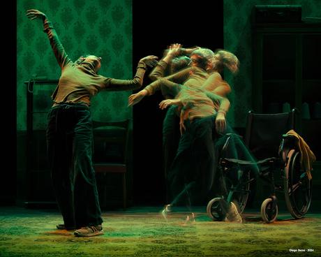 Crítica: As gardiás ou o nó do tecelán, de Nasser Djemaï. (Teatro de Ningures) Crítica: As gardiás ou o nó do tecelán, de Nasser Djemaï. (Teatro de Ningures)