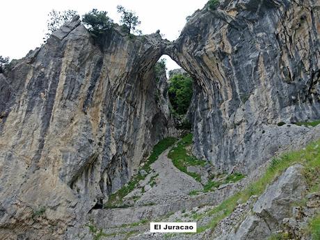 Poncebos-Senda del Cares-Canal de la Raya-Vega Maor-Ostón-Canal de Culiembru