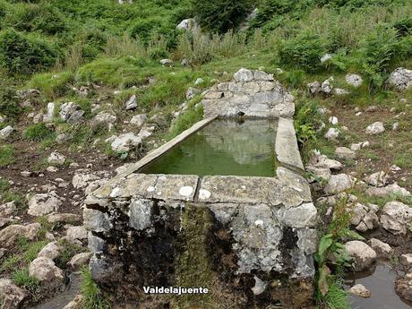 Poncebos-Senda del Cares-Canal de la Raya-Vega Maor-Ostón-Canal de Culiembru